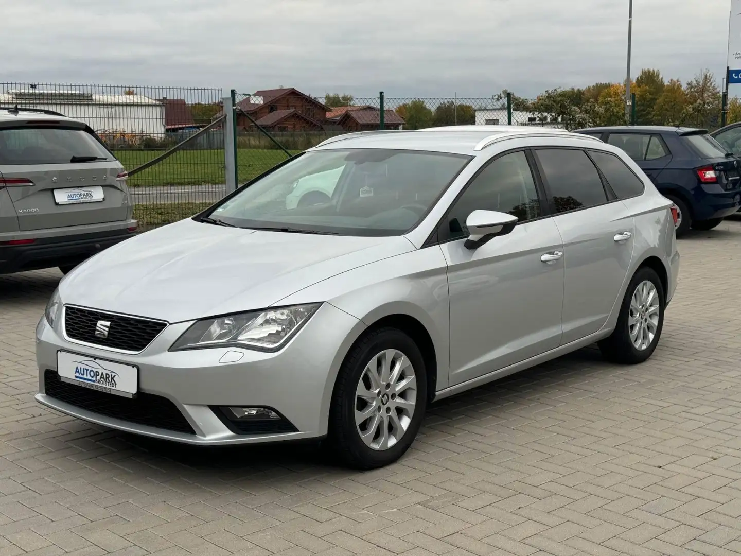 SEAT Leon ST Style AUTOMATIK/SHZ/KLIMAAUTOMATIK/TEMPO Argent - 1