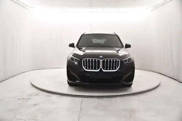 BMW X1 view 5