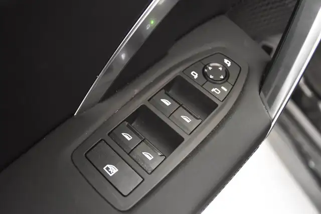 BMW X1 view 13