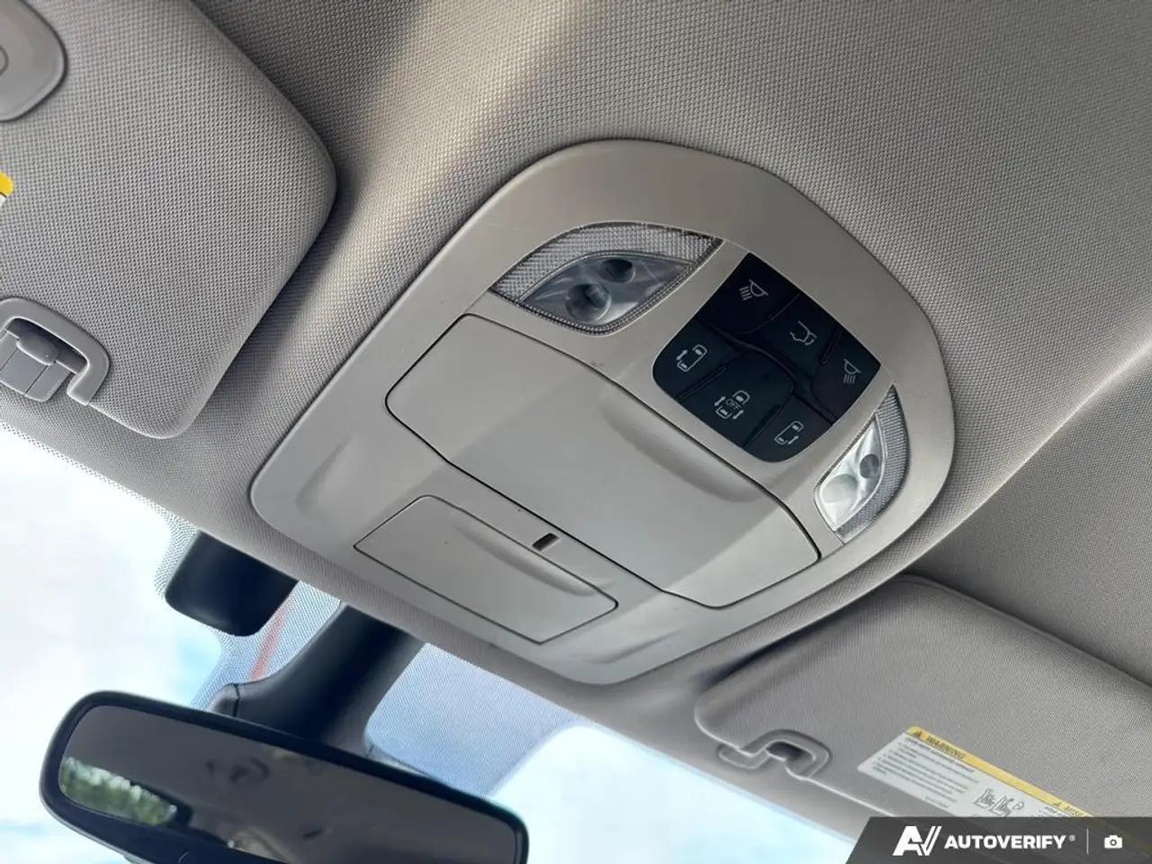Chrysler Pacifica снимка Chrysler Pacifica