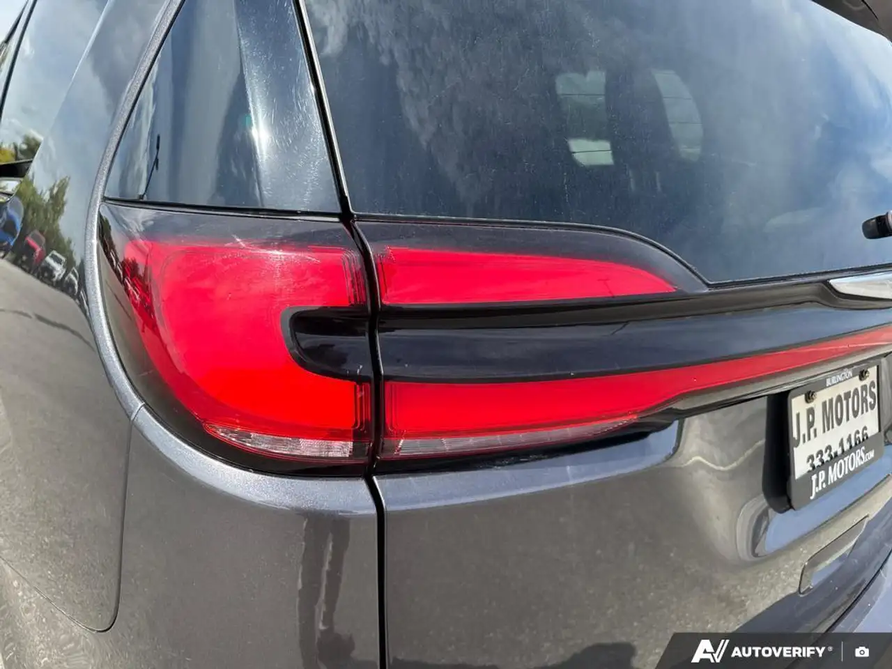 Chrysler Pacifica снимка Chrysler Pacifica