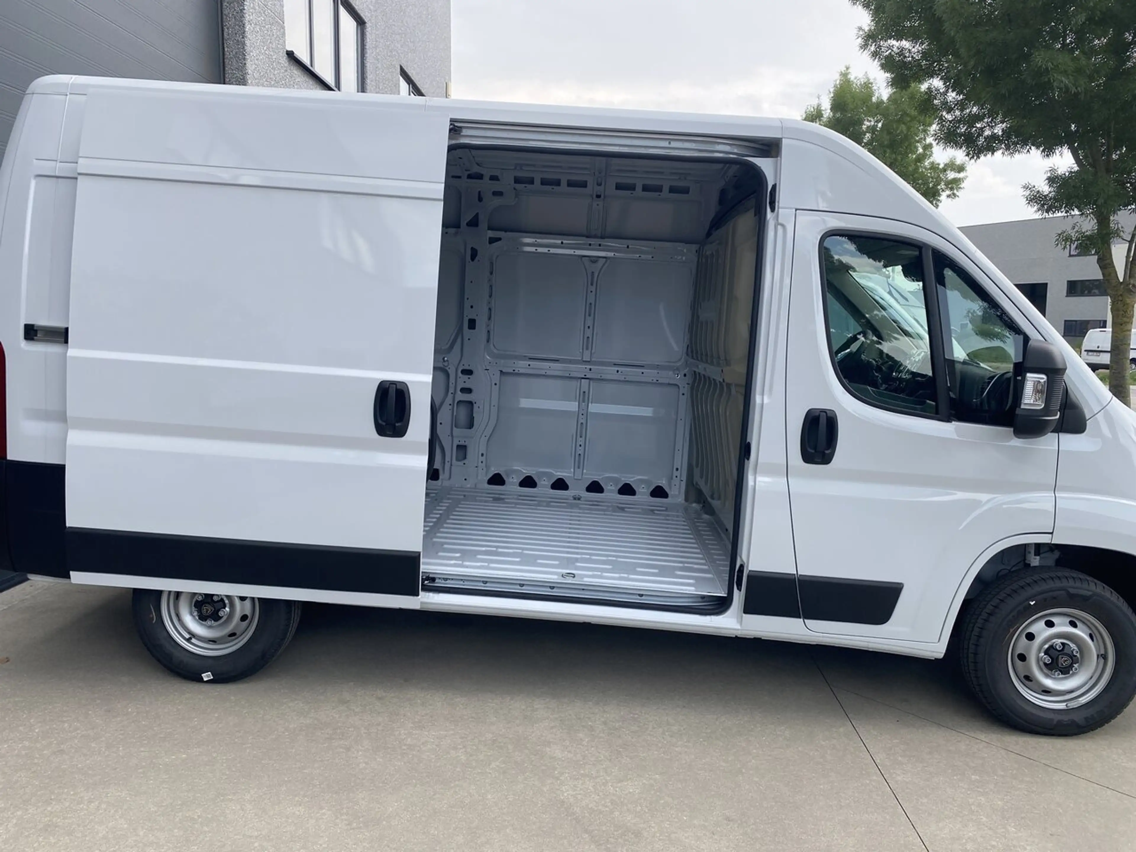 Peugeot Boxer 333 L2H2-nieuw-airco-camera-25500€+BTW — photo 5