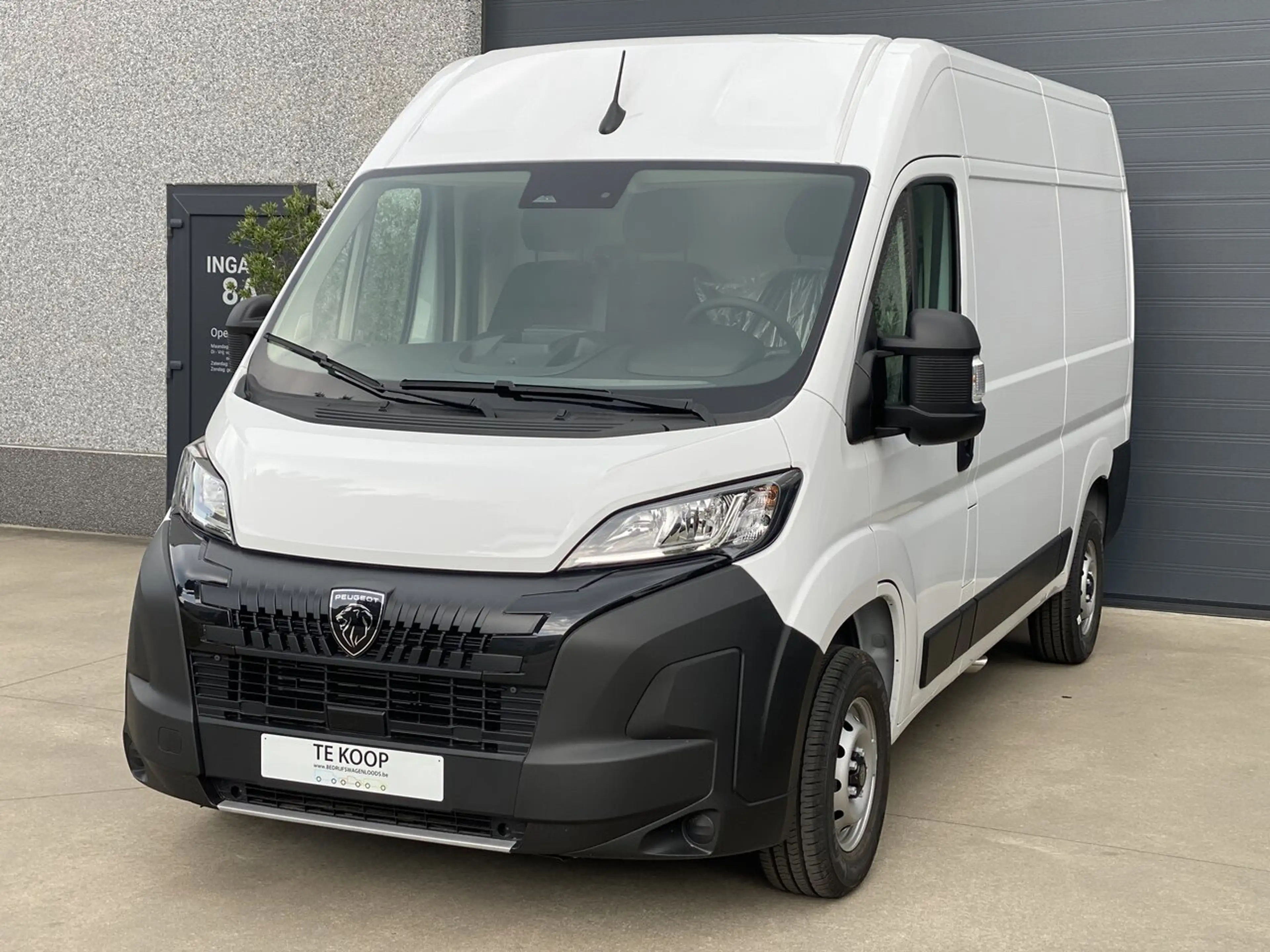Peugeot Boxer 333 L2H2-nieuw-airco-camera-25500€+BTW