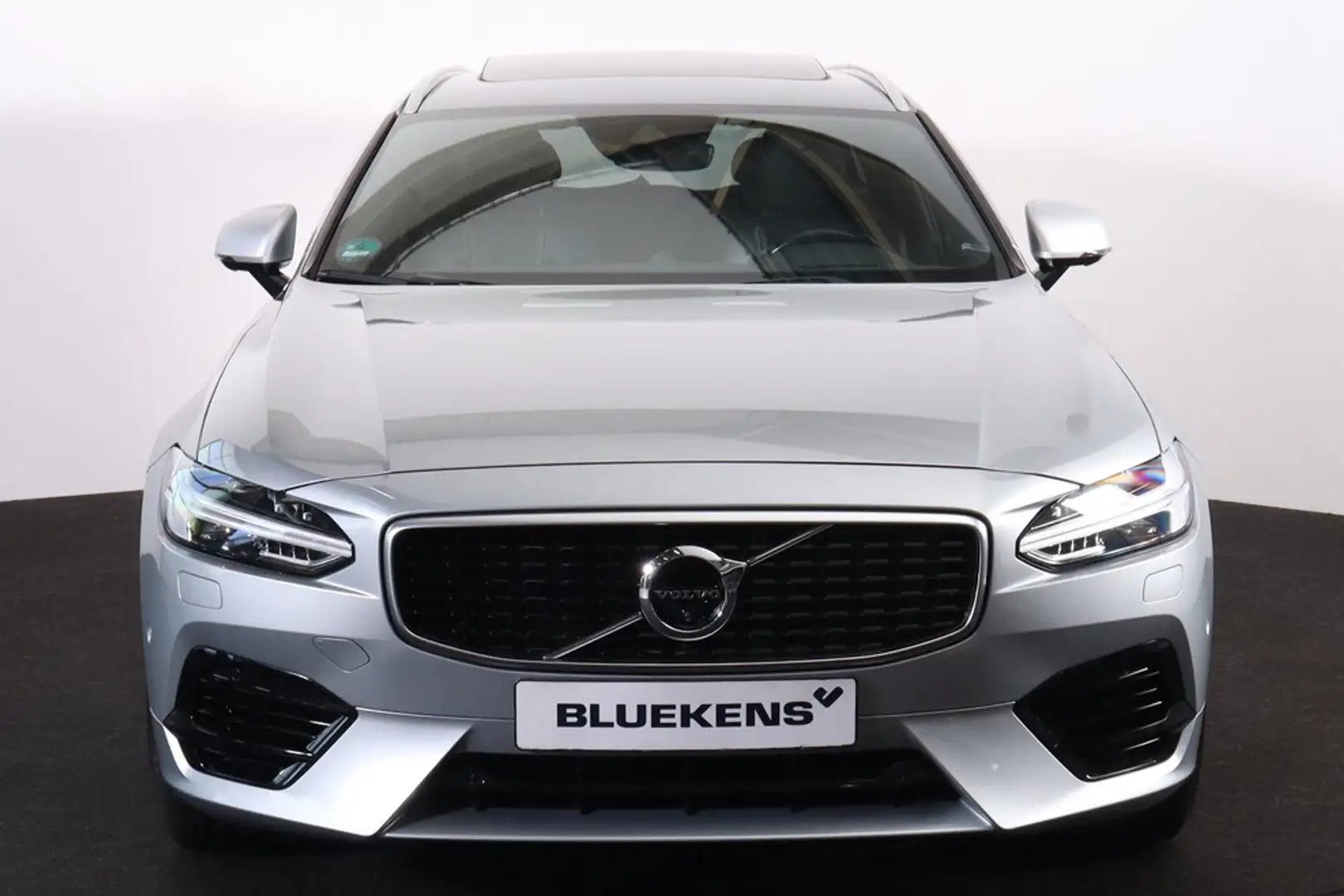 Volvo V90 T8 AWD R-Design - Luchtvering - Bowers & Wilkins - Grijs - 2