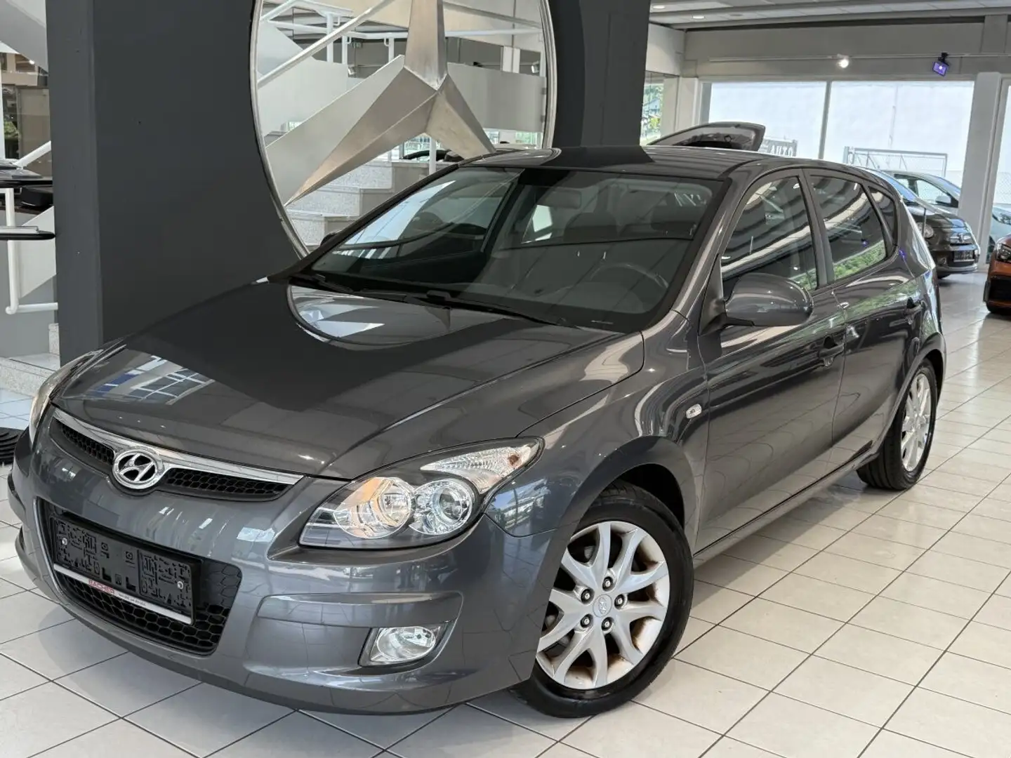 Hyundai i30 Comfort - KEIN PICKERL! Grau - 1