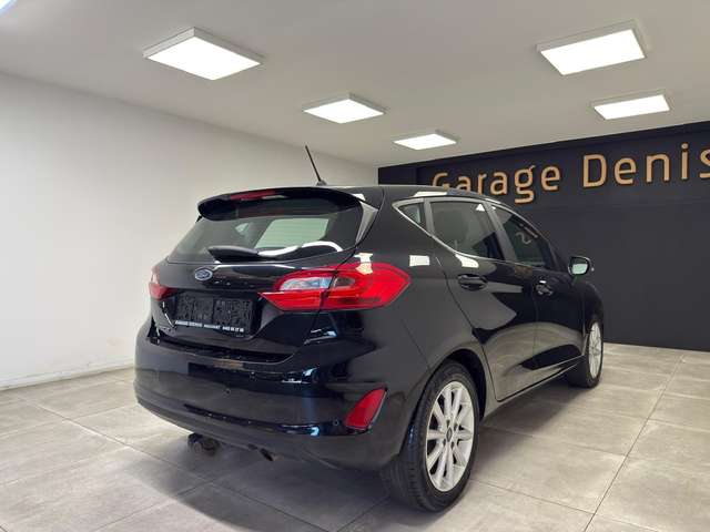 Ford Fiesta — photo 6