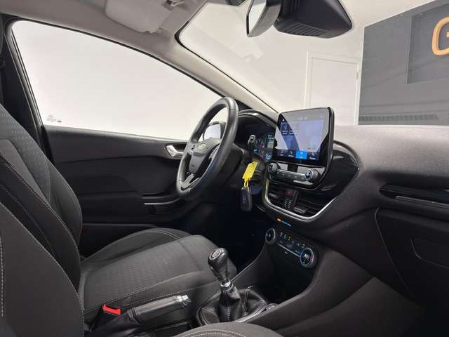 Ford Fiesta — photo 13