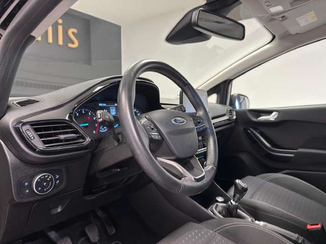 Ford Fiesta — photo 14