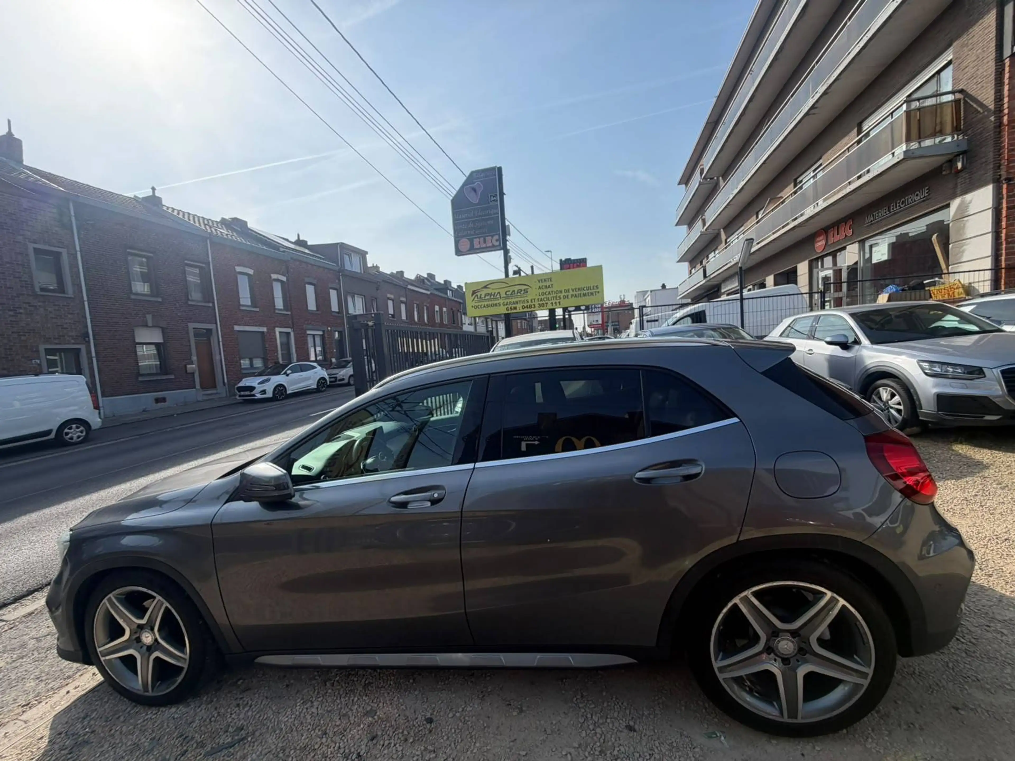 Mercedes-Benz GLA 200 200 d*AMG — photo 8