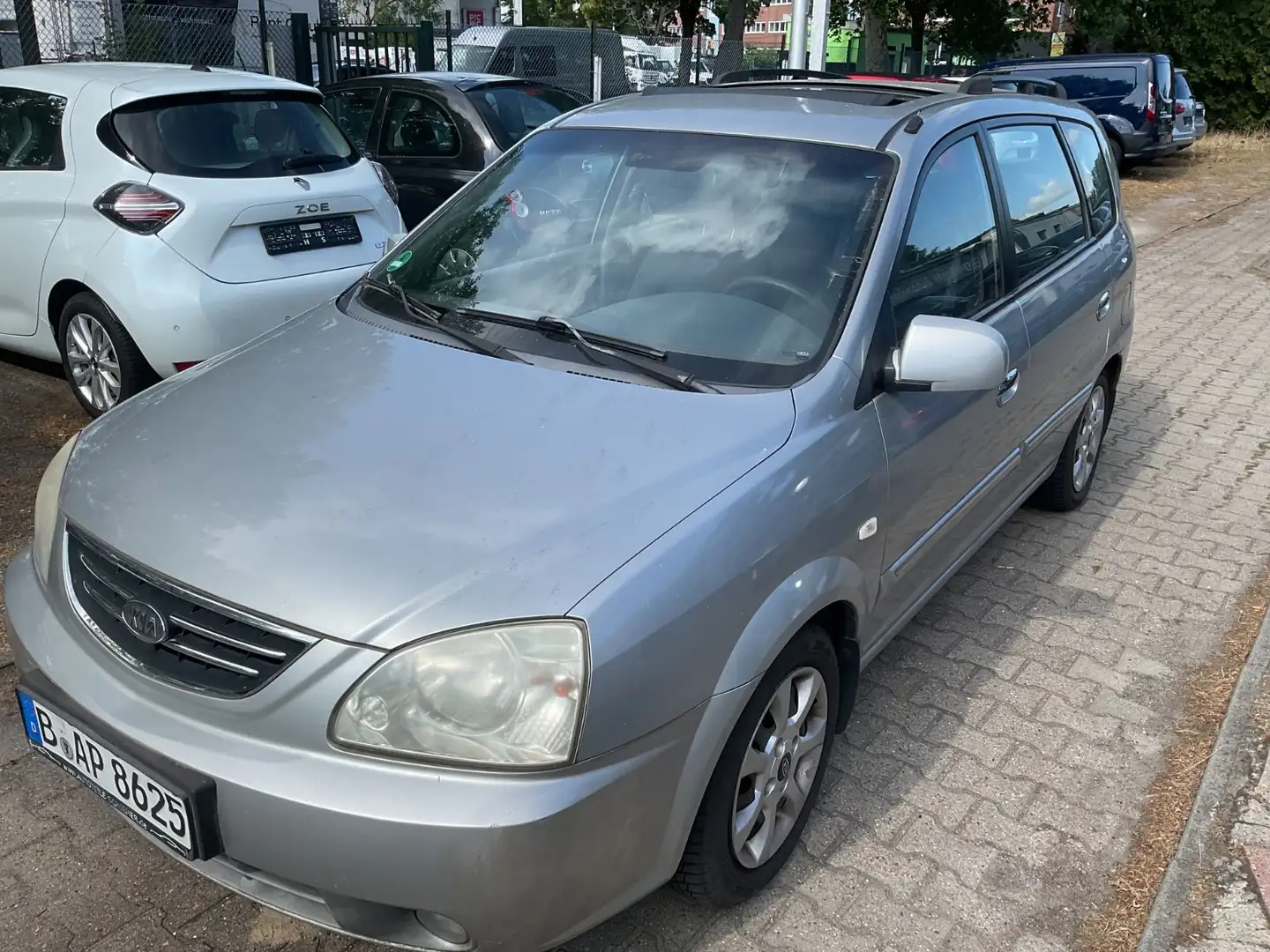 Kia Carens 1.8 16V EX Серебристый - 2