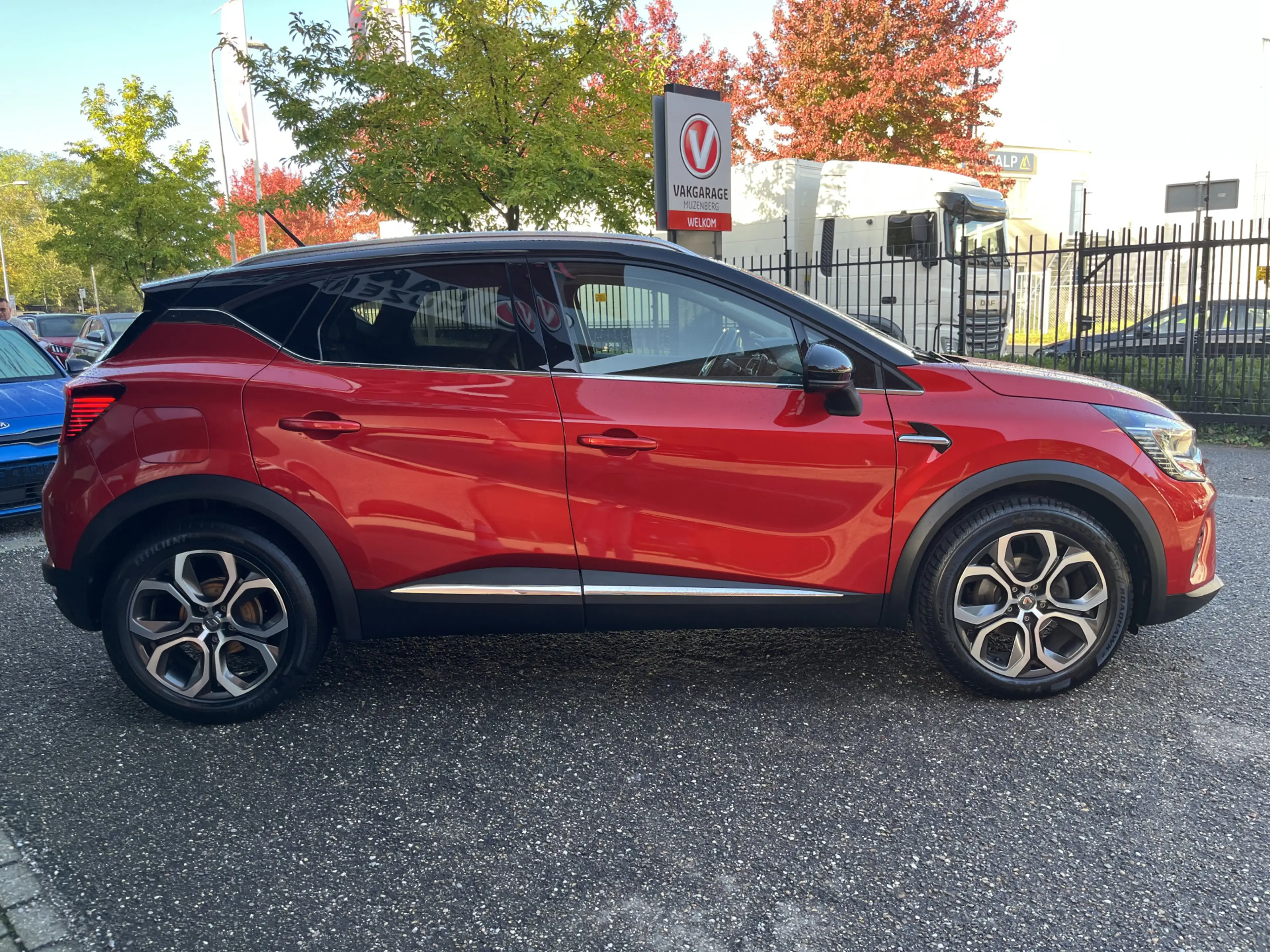 Renault Captur 1.3 TCe 130 Intens // DODEHOEK // KEYLESS // TREKH — photo 9