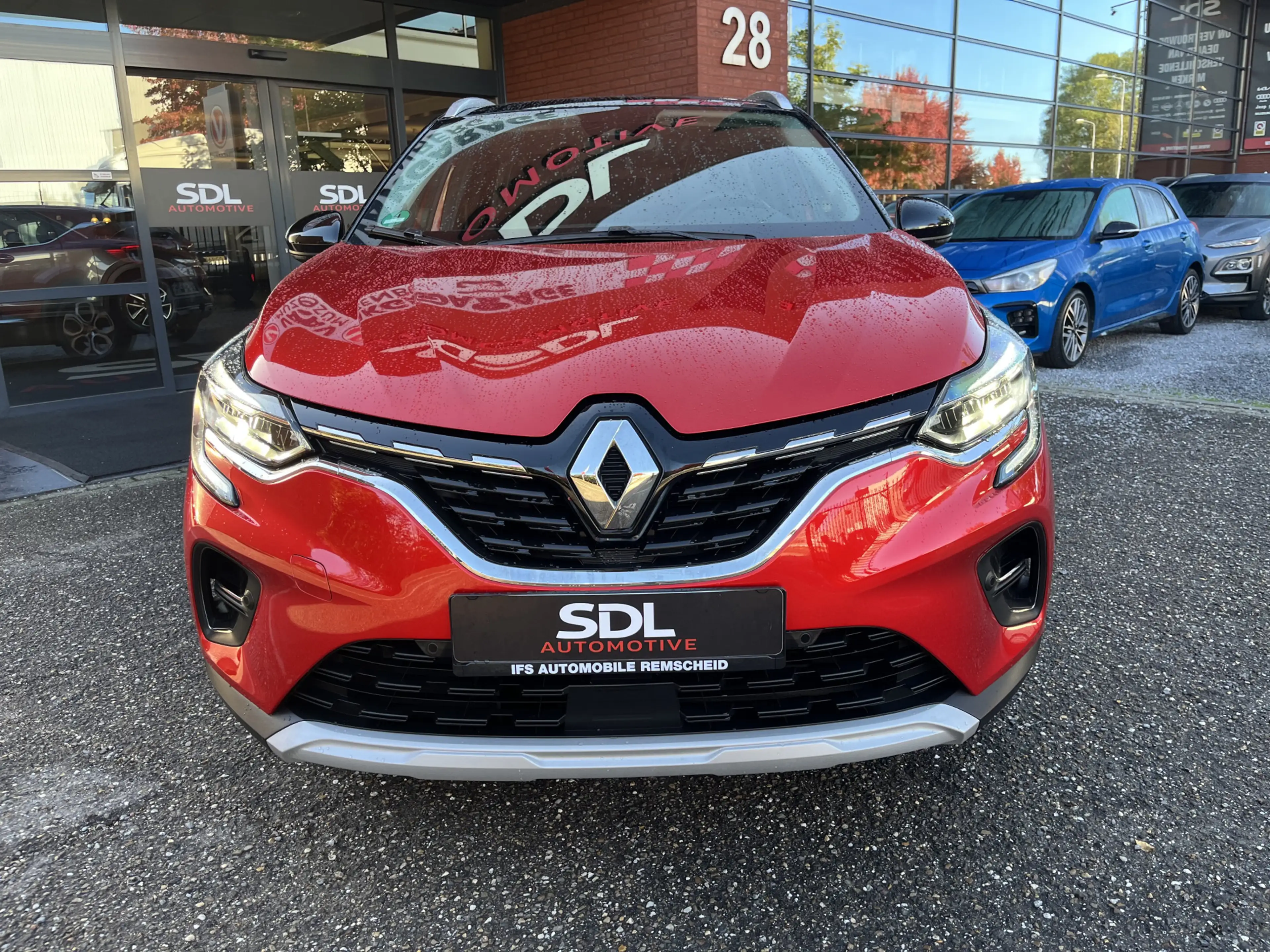 Renault Captur 1.3 TCe 130 Intens // DODEHOEK // KEYLESS // TREKH — photo 11