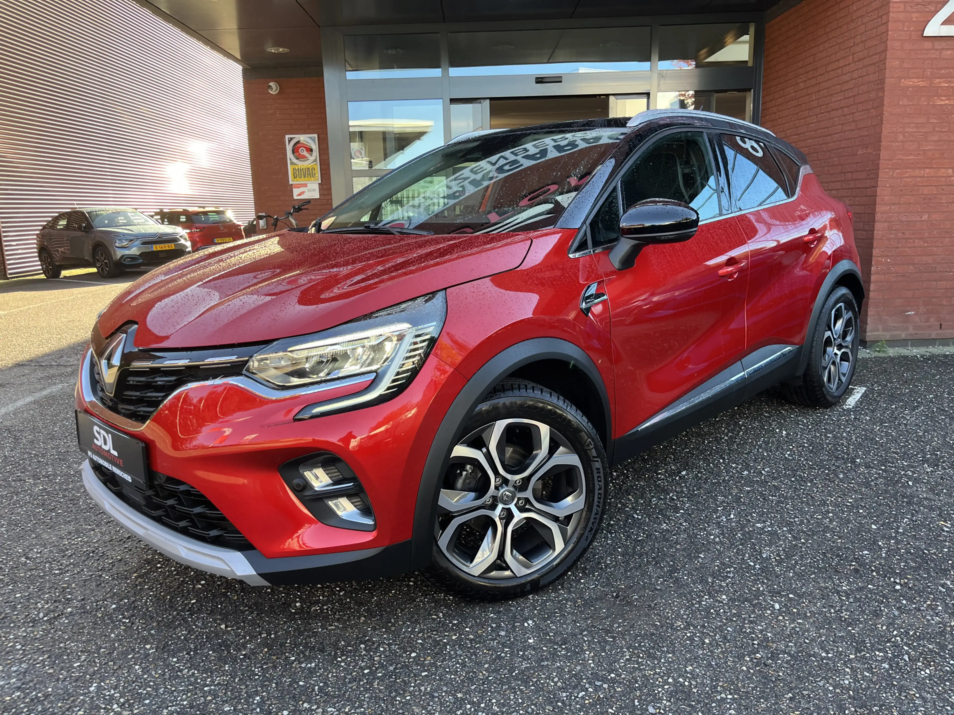 Renault Captur 1.3 TCe 130 Intens // DODEHOEK // KEYLESS // TREKH — photo 2