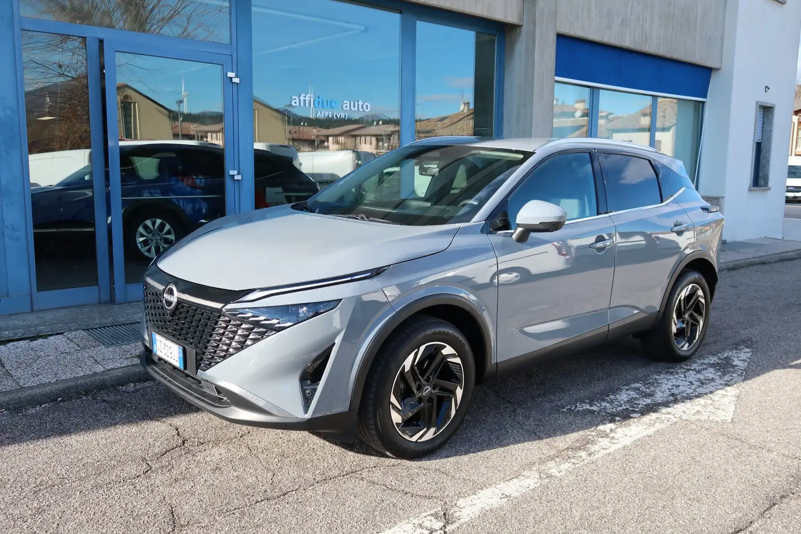 Nissan Qashqai Qashqai MHEV 140 CV N-Connecta Grigio - 1