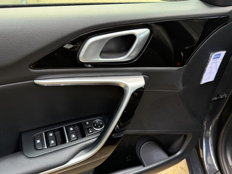 Kia Ceed SW / cee'd SW Sportswagon 1.0 T-GDi DynamicPlusLine/Navi/Carplay — photo 32