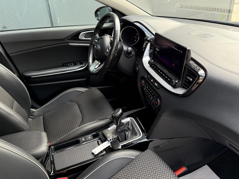 Kia Ceed SW / cee'd SW Sportswagon 1.0 T-GDi DynamicPlusLine/Navi/Carplay — photo 11