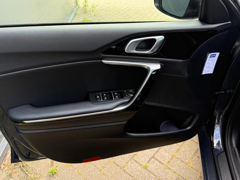 Kia Ceed SW / cee'd SW Sportswagon 1.0 T-GDi DynamicPlusLine/Navi/Carplay — photo 33