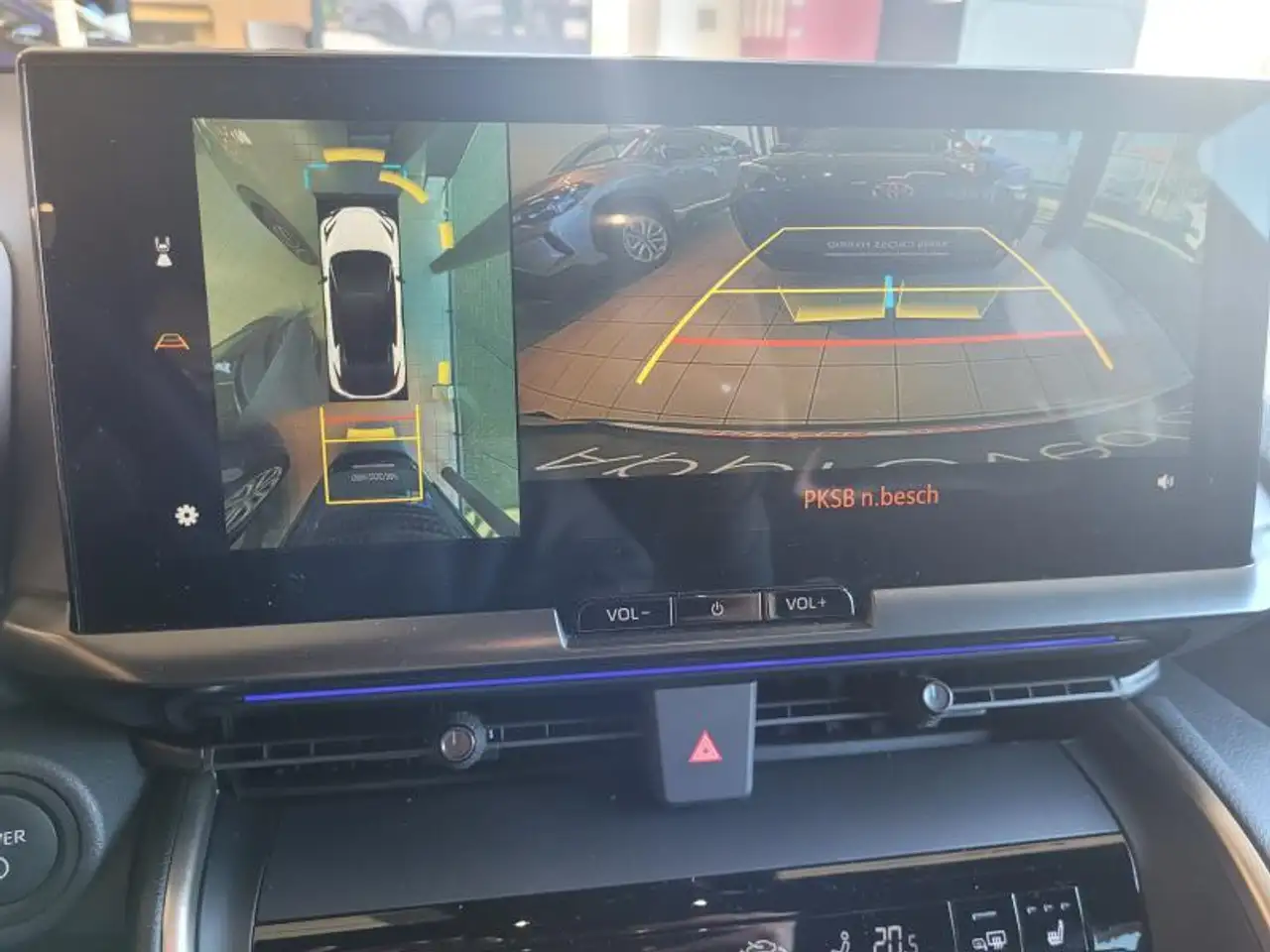 Toyota C-HR Premium + Safety Pack, миниатюра 16