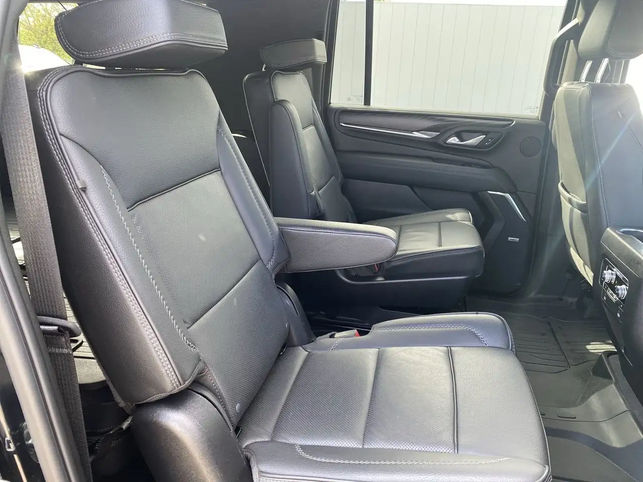 GMC Yukon снимка GMC Yukon