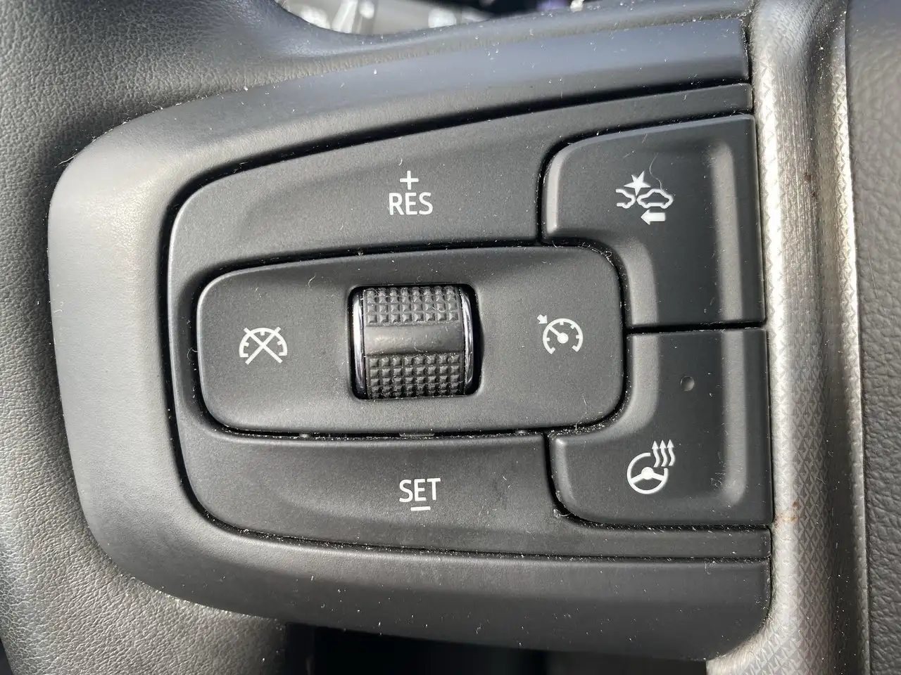 GMC Yukon снимка GMC Yukon