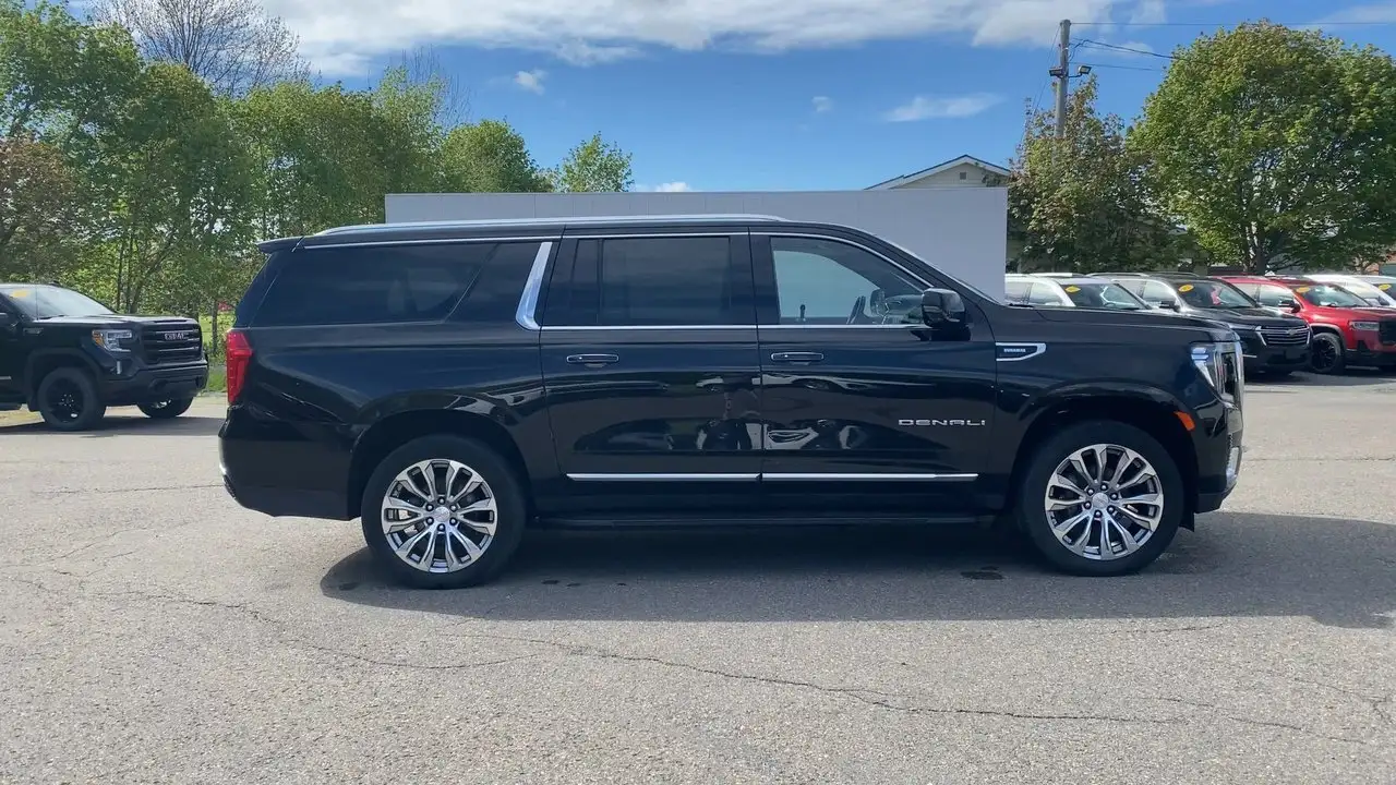 GMC Yukon снимка GMC Yukon
