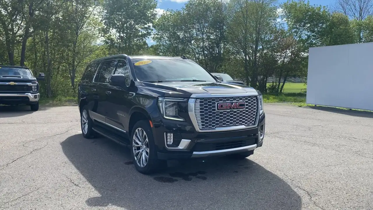 GMC Yukon снимка GMC Yukon