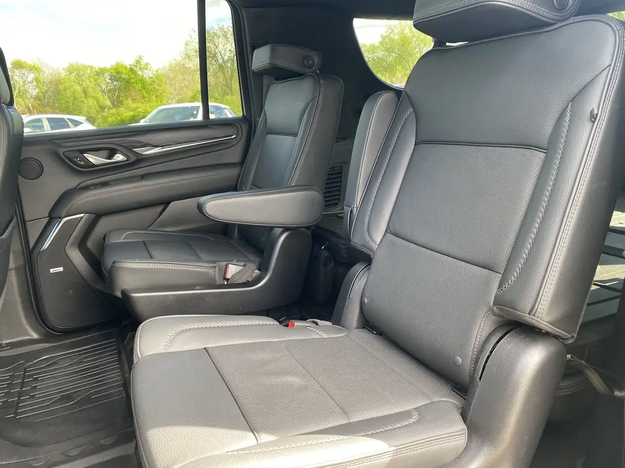 GMC Yukon снимка GMC Yukon
