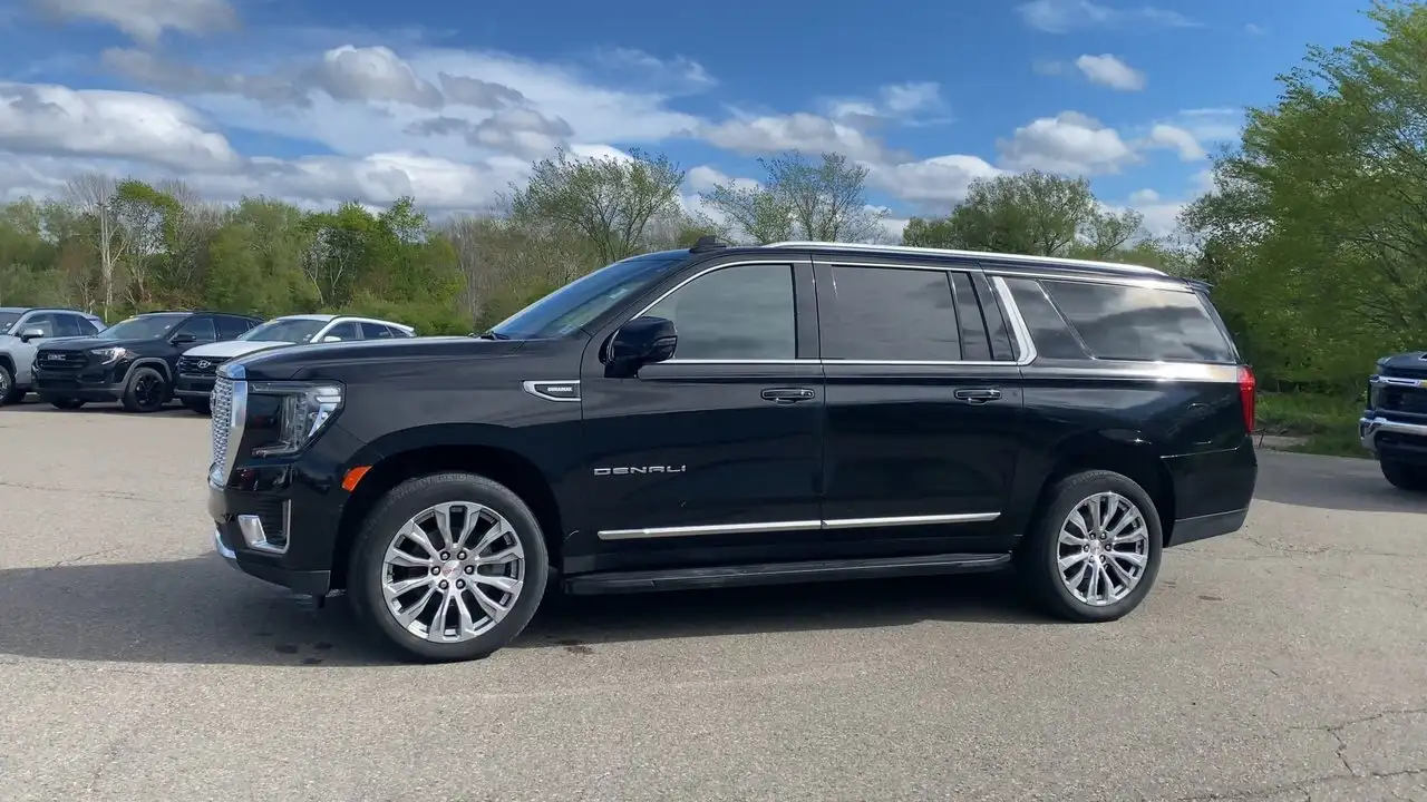 GMC Yukon снимка GMC Yukon