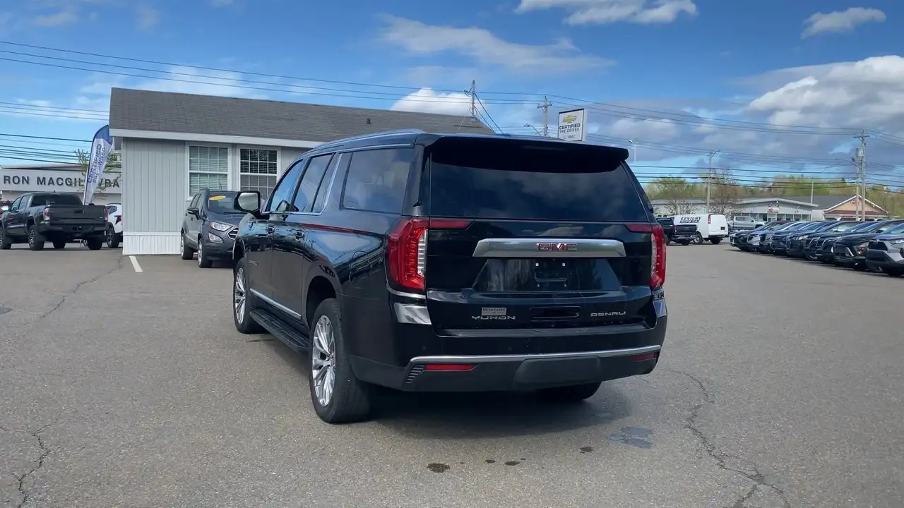 GMC Yukon снимка GMC Yukon