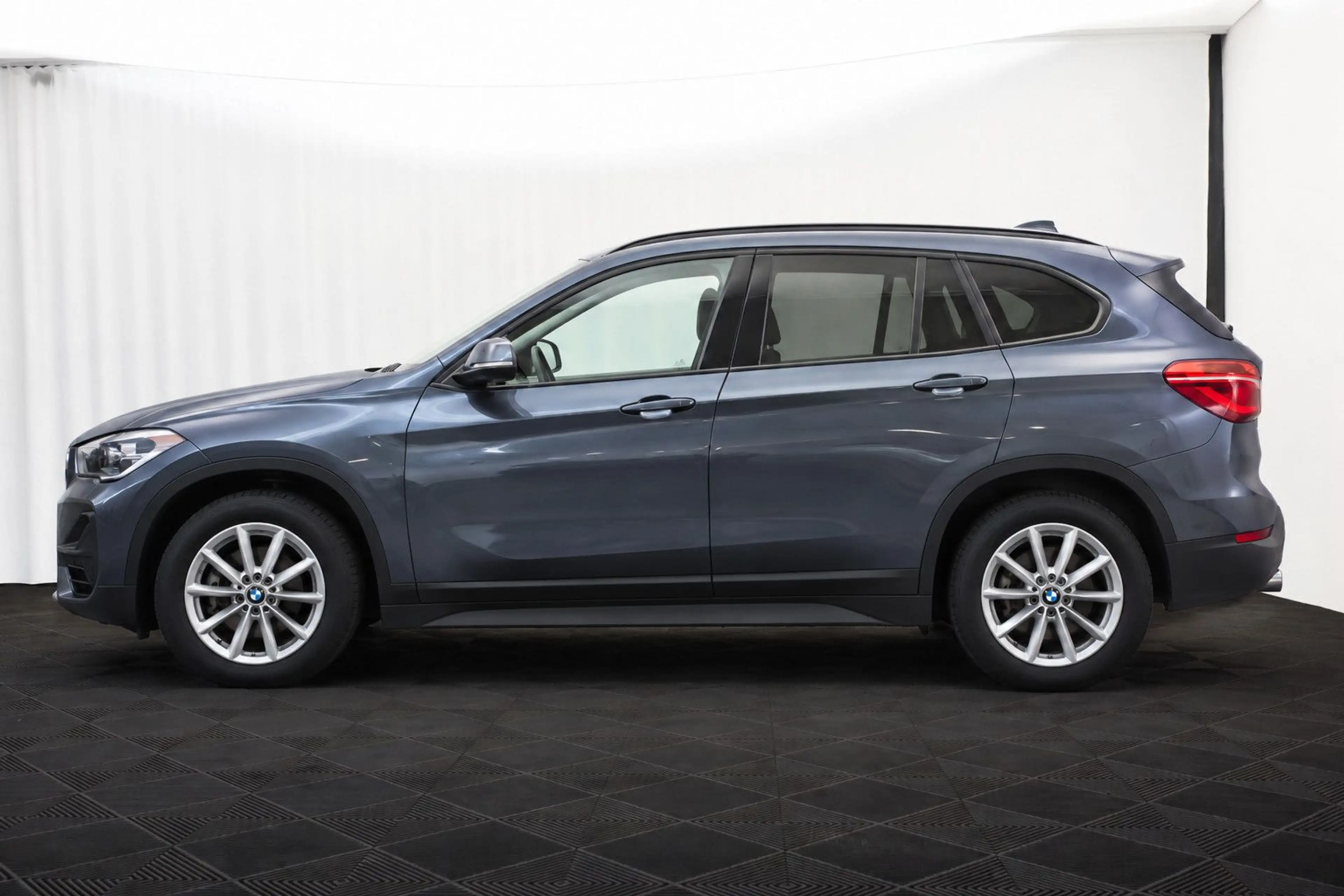 BMW X1 sDrive 18d HUD+AHKPL+E-HECKKLAPPE+ACC+SRuWR — photo 4