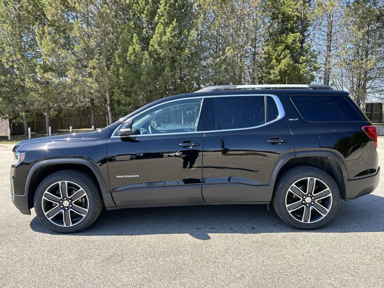 GMC Acadia снимка GMC Acadia
