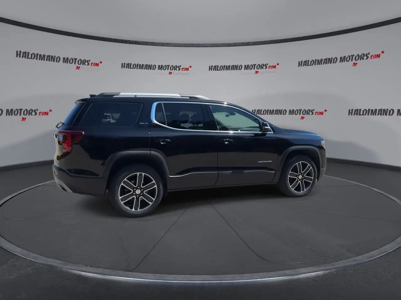 GMC Acadia снимка GMC Acadia
