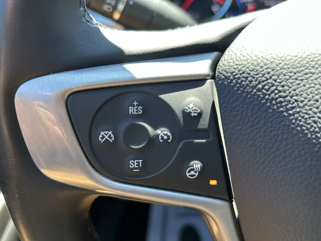 GMC Acadia снимка GMC Acadia