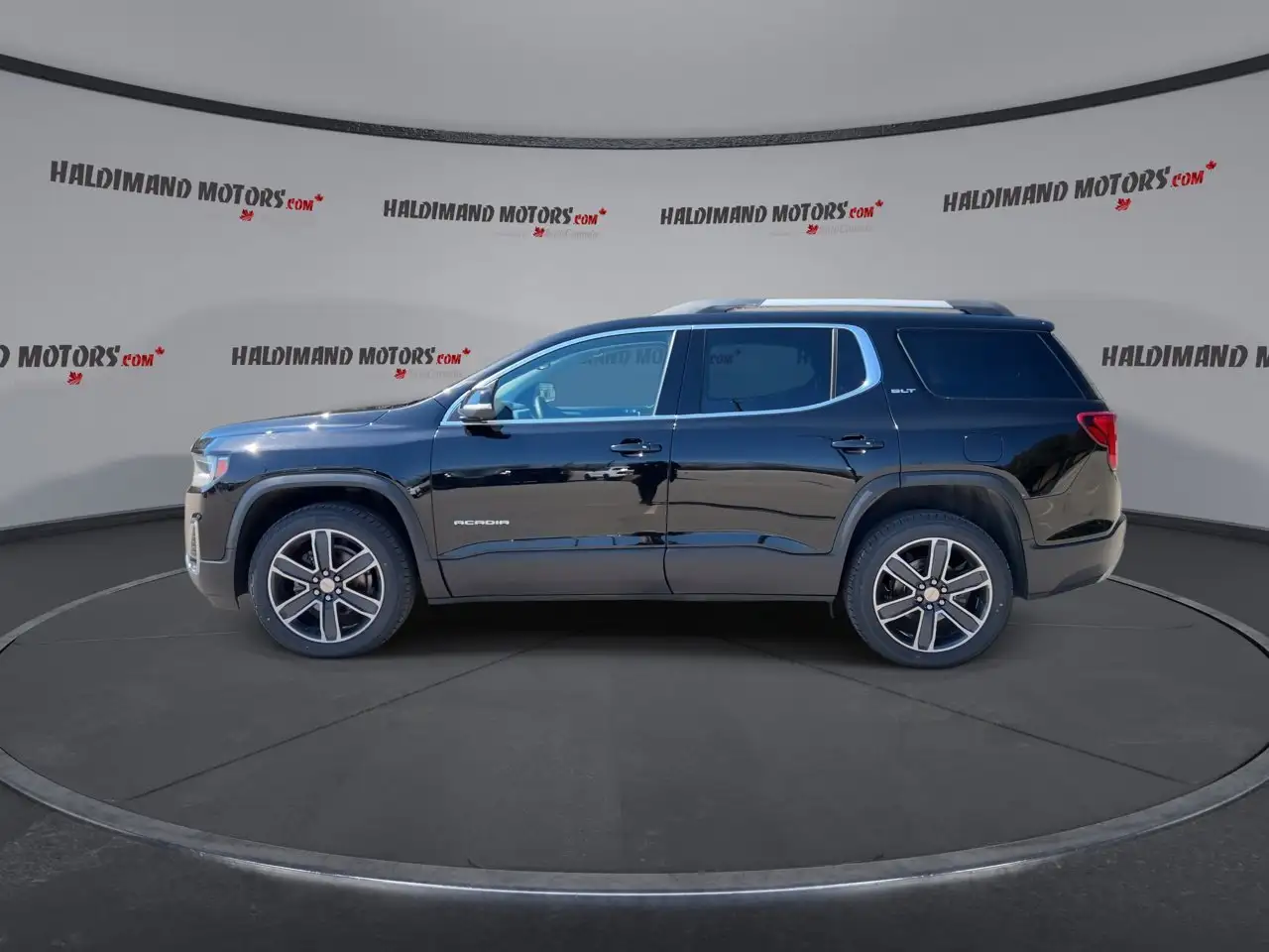 GMC Acadia снимка GMC Acadia