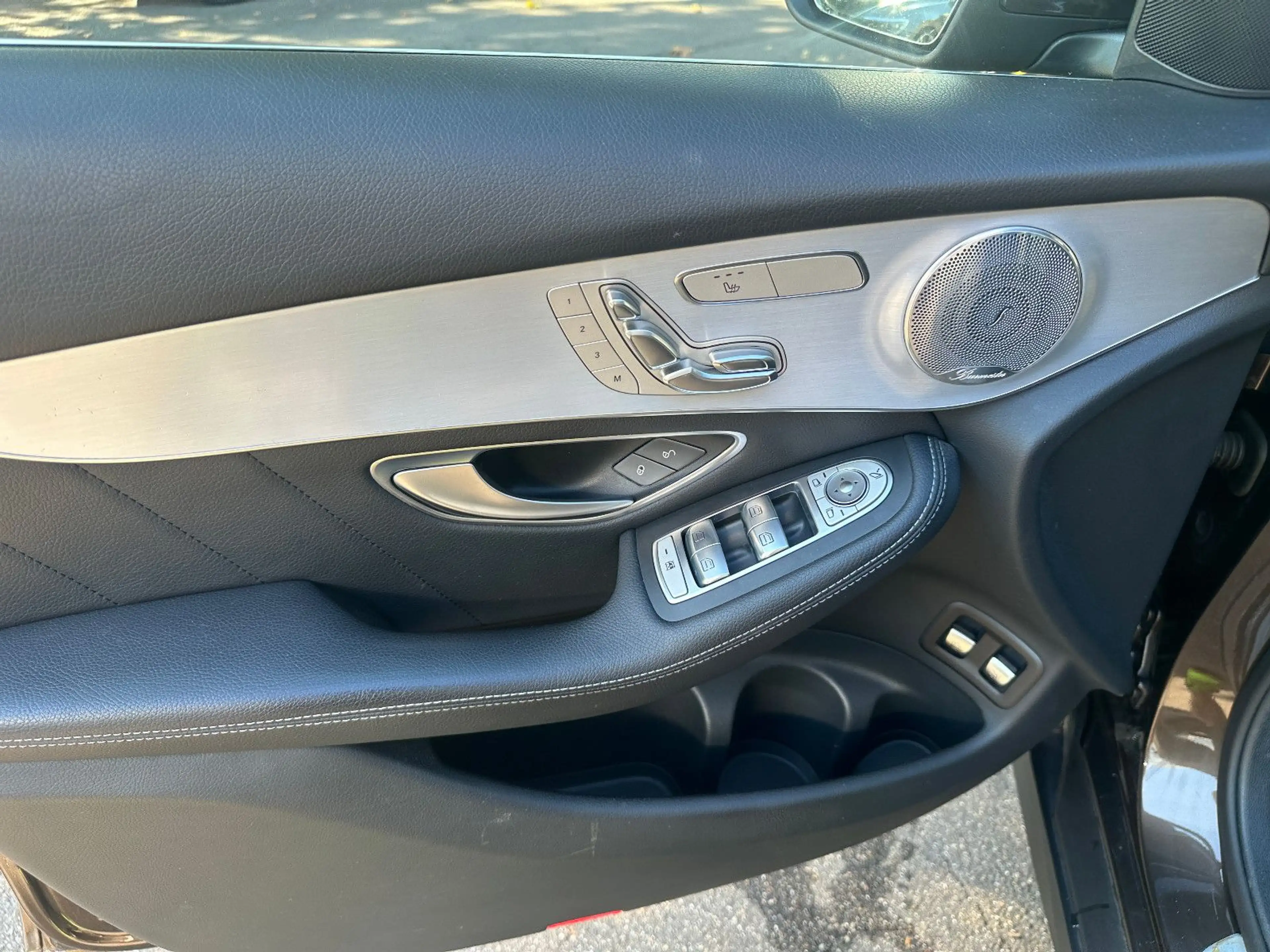 Mercedes-Benz GLC 250 4Matic AMG Burmester Memory Head-Up — photo 14