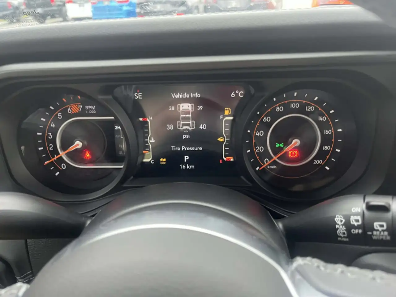 Jeep Wrangler снимка Jeep Wrangler