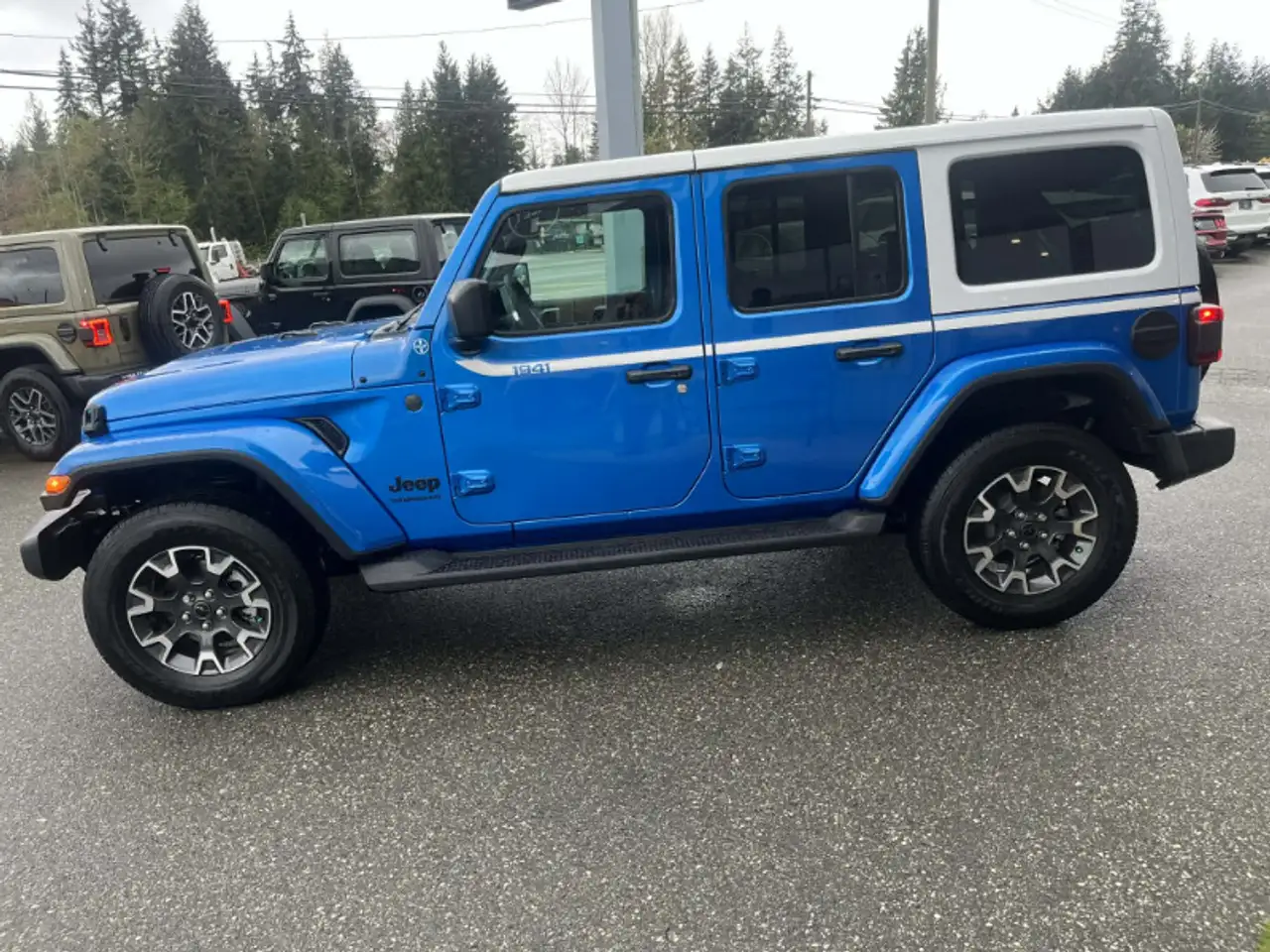 Jeep Wrangler снимка Jeep Wrangler