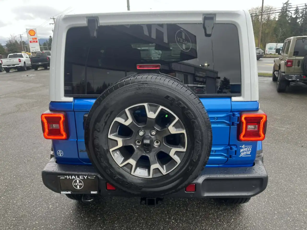 Jeep Wrangler снимка Jeep Wrangler
