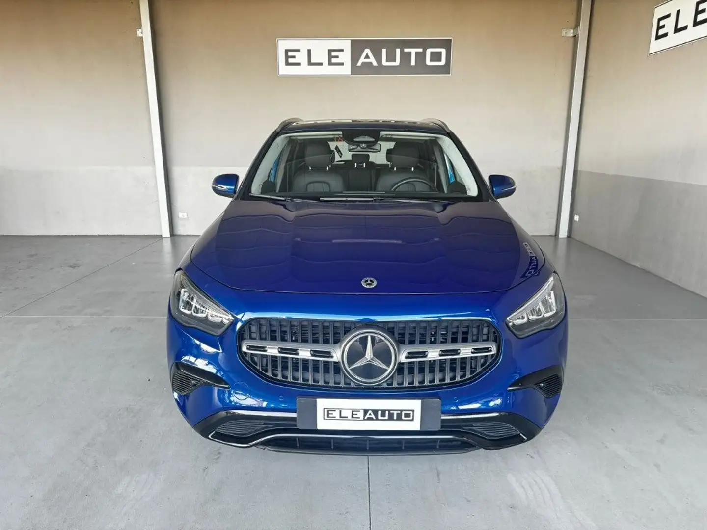 Mercedes-Benz GLA 250 e hybrid EQ Progressive Advanced Plus Bleu - 2