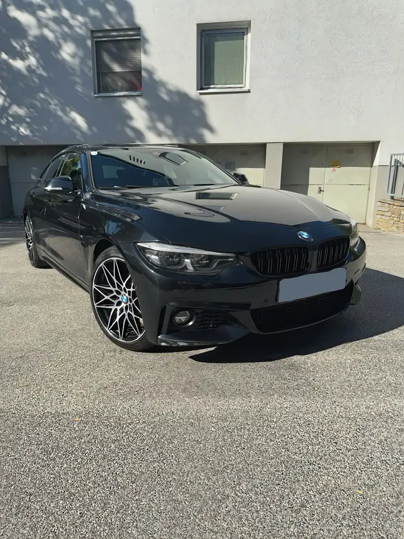 BMW 418 M Sport Schwarz - 1