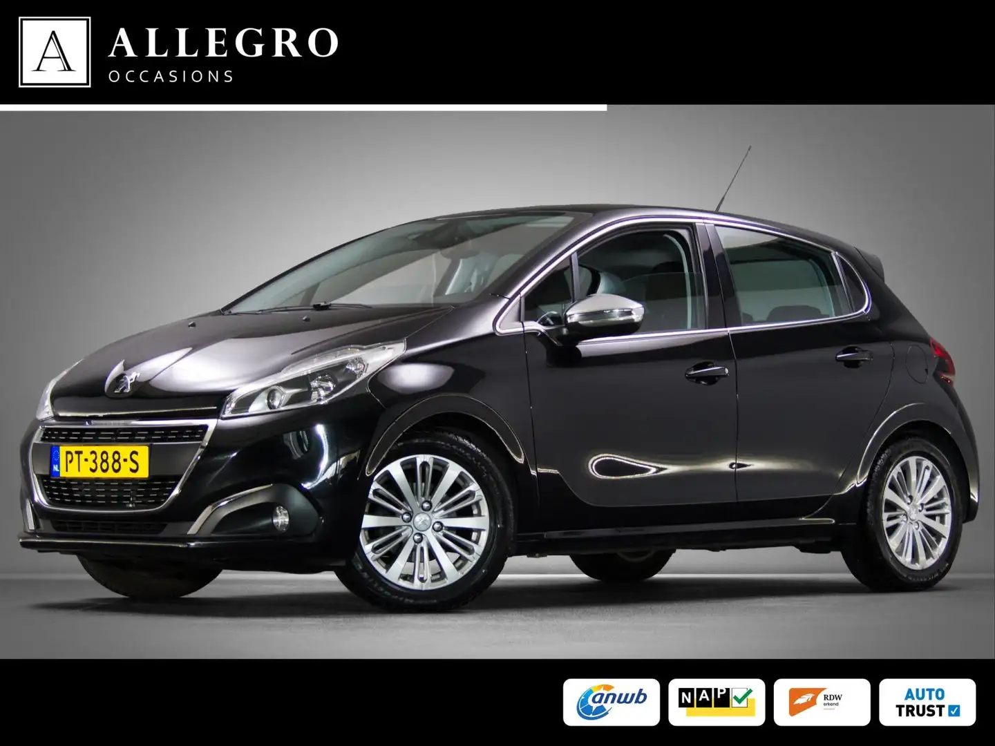 Peugeot 208 1.2 PureTech Blue Lease Executive (APPLE CARPLAY/A Zwart - 1