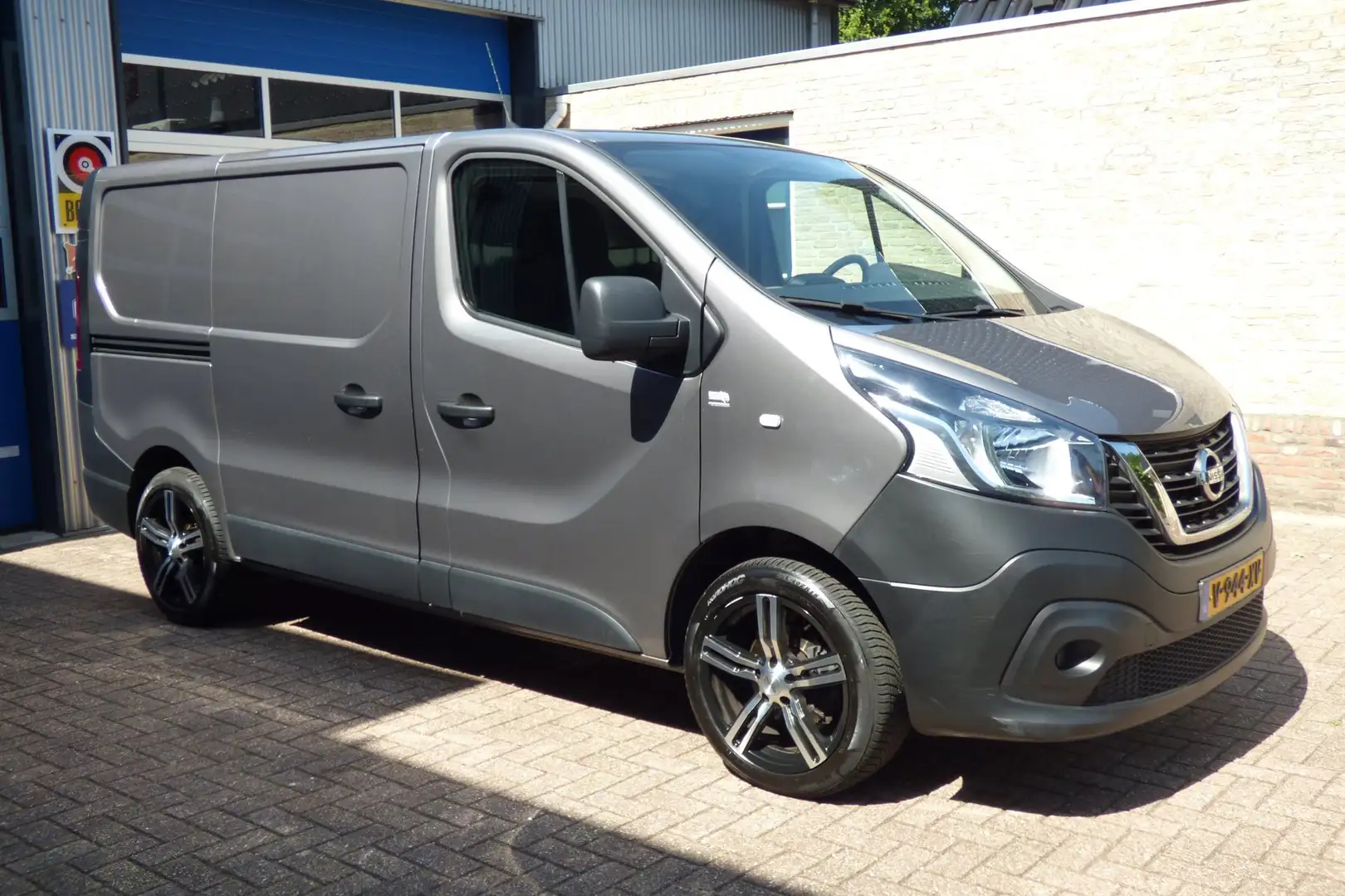 Nissan NV300 1.6 dCi 95 L1H1 Acenta (Renault Traffic / Opel Viv Grau - 2