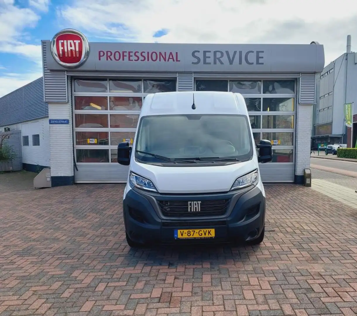 Fiat Ducato 35 2.2 MultiJet L2H2 140PK maxi Wit - 1
