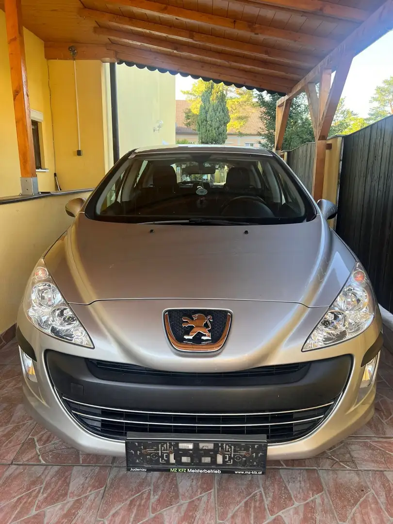 Peugeot 308 1,6 16V VTi Lion Edition - 1