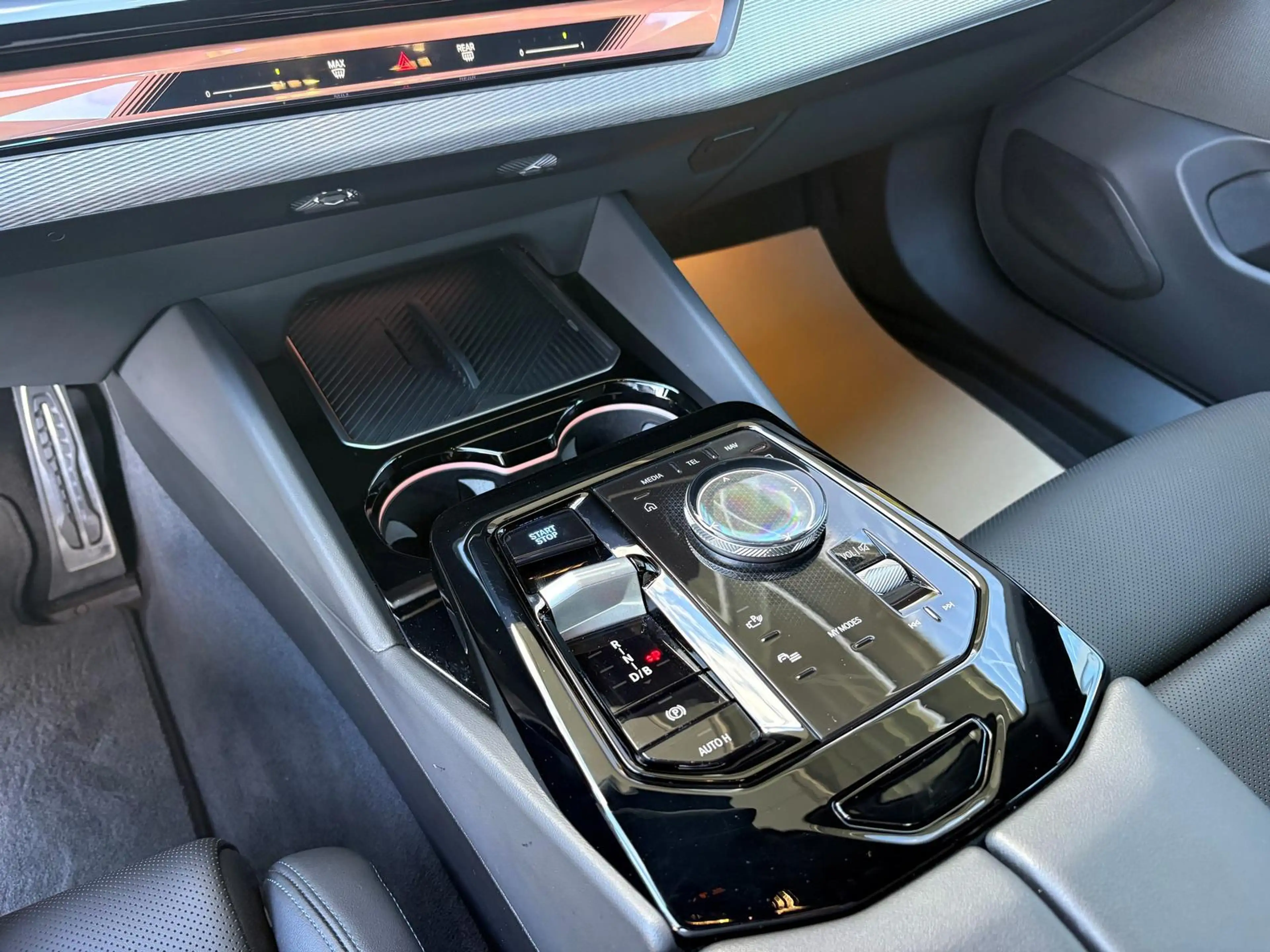 BMW i5 eDrive40 Inno Driveas+ Parkas+ Travel H&K AHK — photo 12