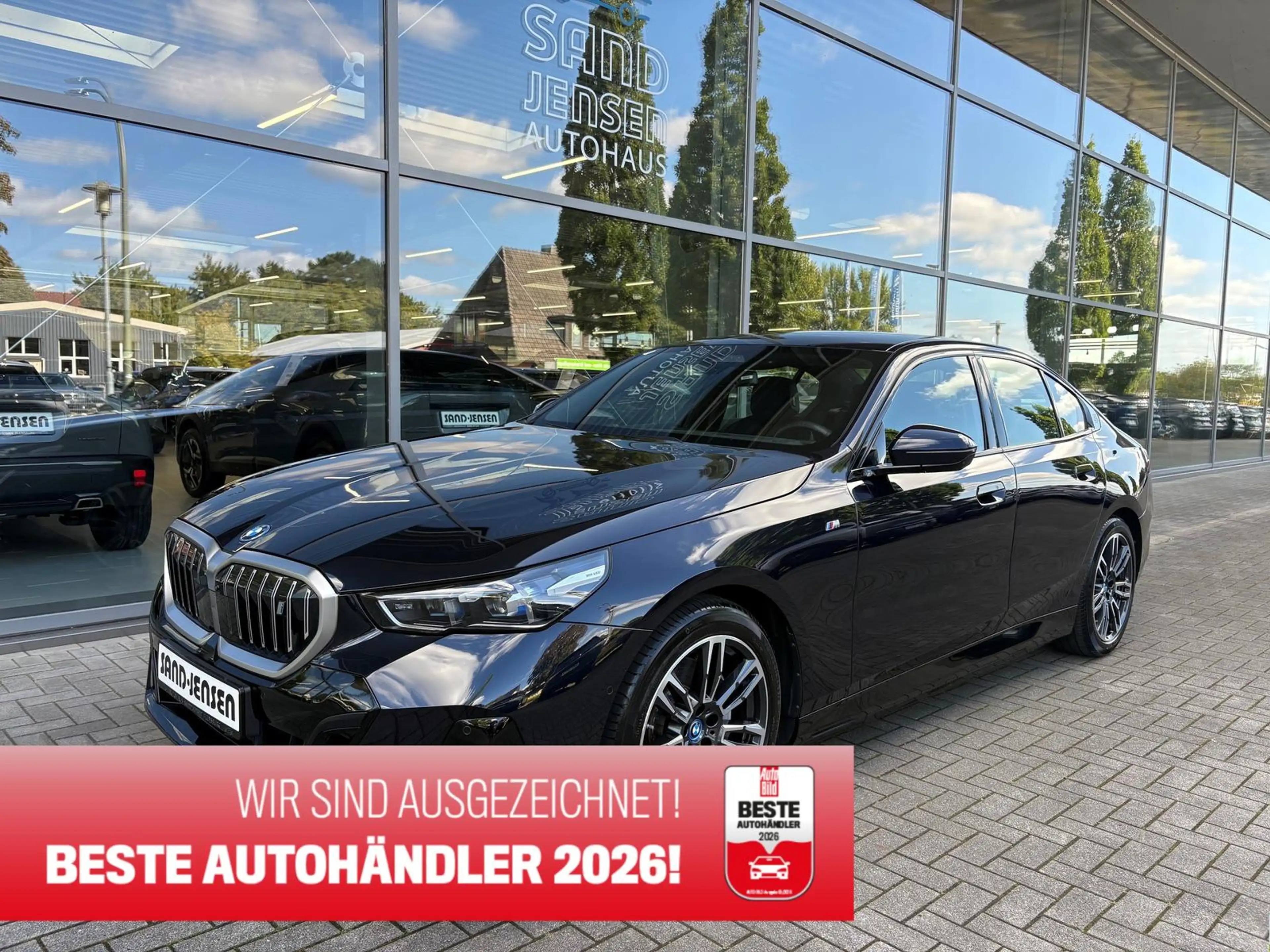 BMW i5 eDrive40 Inno Driveas+ Parkas+ Travel H&K AHK