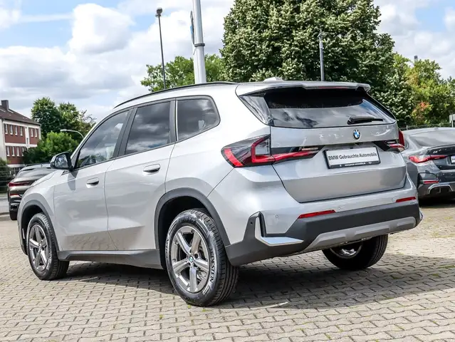 BMW X1 view 7