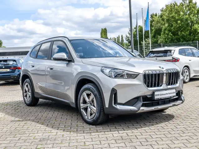 BMW X1 view 6