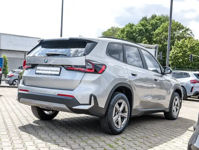 BMW X1 view 2