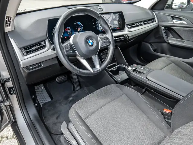 BMW X1 view 16
